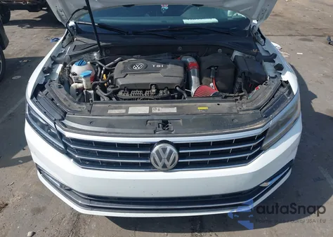 2016 Volkswagen Passat 1.8T Sel/1.8T Sel Premium из США, поврежденный, VIN 1VWCT7A37GC069201